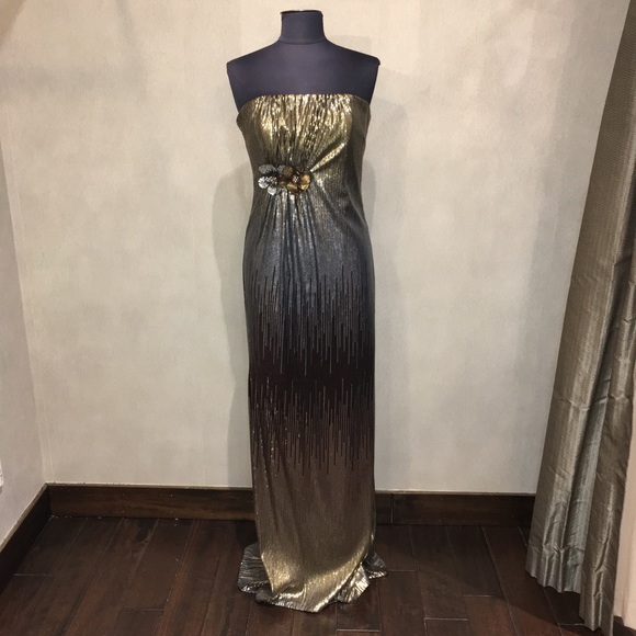 Badgley Mischka Dresses & Skirts - Badgley Mischka Size 6 Gown